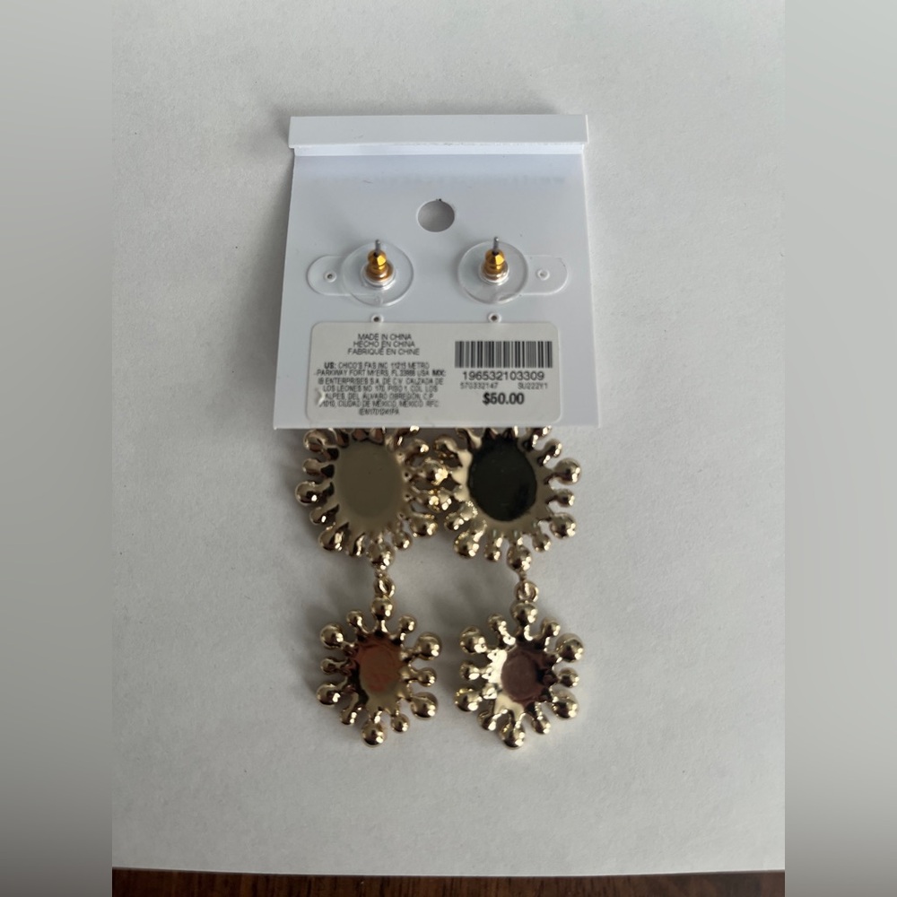 White House Black Market Gold and Green Drop Earrings 🆕 - Picture 3 of 7